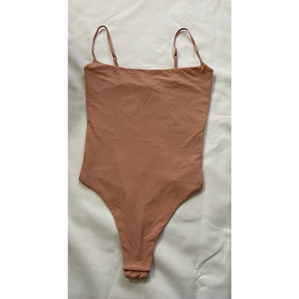 Skims NWT Fits Everybody Square Neck Buttery Soft Bodysuit Faded Nectar Size XS